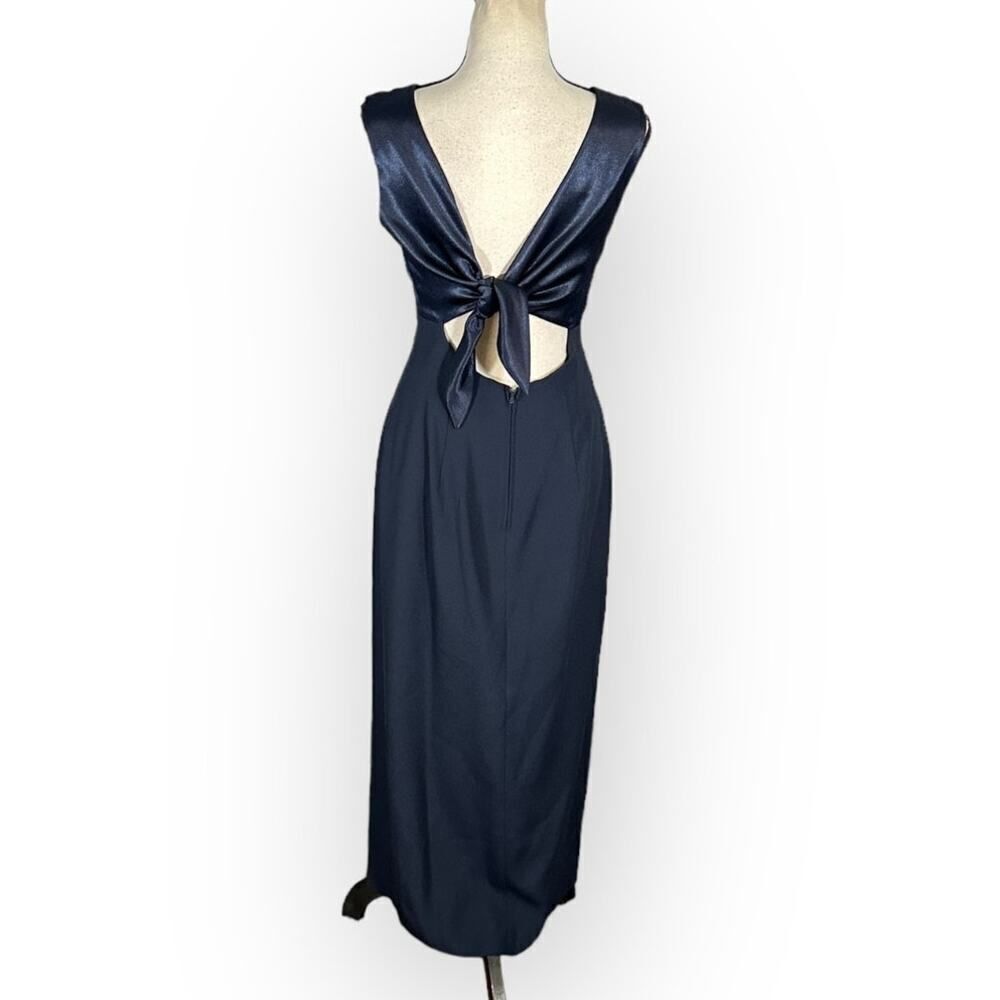 Maggy London Midi Dress Women's 6 Navy Blue Tie Back Column Sleeveless Gown - Picture 3 of 5
